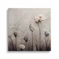 obraz-na-plotnie-intrygujace-kwiaty-na-ciemnej-lace-kwadrat.webp