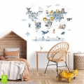 naklejki-do-pokoju-dziecka-mapa-swiata-we-wnetrzu.webp