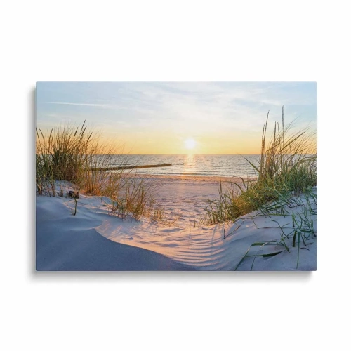 obraz-szklo-pejzaz-morski-i-trawy-na-wydmach-o-zachodzie-slonca-przod.webp