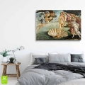 obraz-na-plotnie-narodziny-wenus-reprodukcja-obrazu-na-sciane-autorstwa-malarza-sandro-botticelli-wnetrze.webp