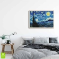 Plakat Vincent Van Gogh Gwiaździsta noc reprodukcja drewniana ramka w pokoju