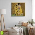 obraz-na-plotnie-gustav-klimt-pocalunek-wnetrze-kwadrat.webp