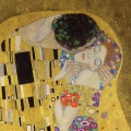 obraz-szklo-gustav-klimt-pocalunek-fragment.webp