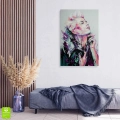 obraz-na-szkle-akrylowym-kobieta-rock-star-wnetrze.webp