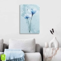 obraz-szklo-niebieskie-kwiaty-II-wnetrze.webp