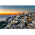 Fototapeta-Bajkowe-Santorini-nocą-Motyw.jpg